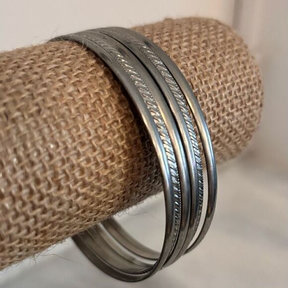 Lot Of 6 Zara Textured And Solid Bangle Bracelet Set Silver-tone OS - Picture 2 of 4